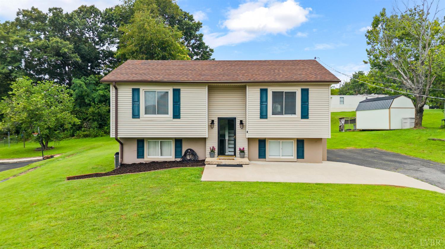 530 Sweeney Circle, Forest, VA home for sale