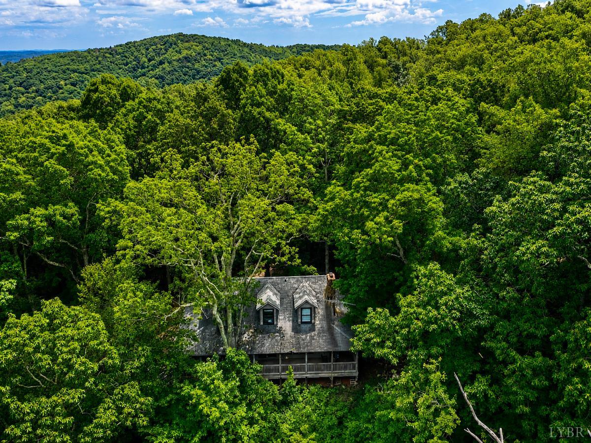 1907 Karnes Rd, Bedford, VA home for sale