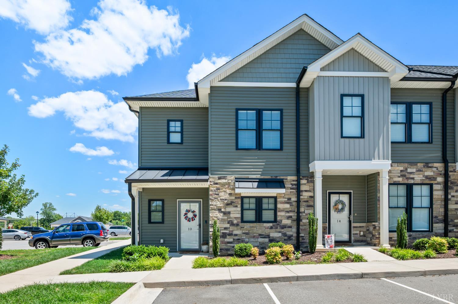 10 Cuddington Lane