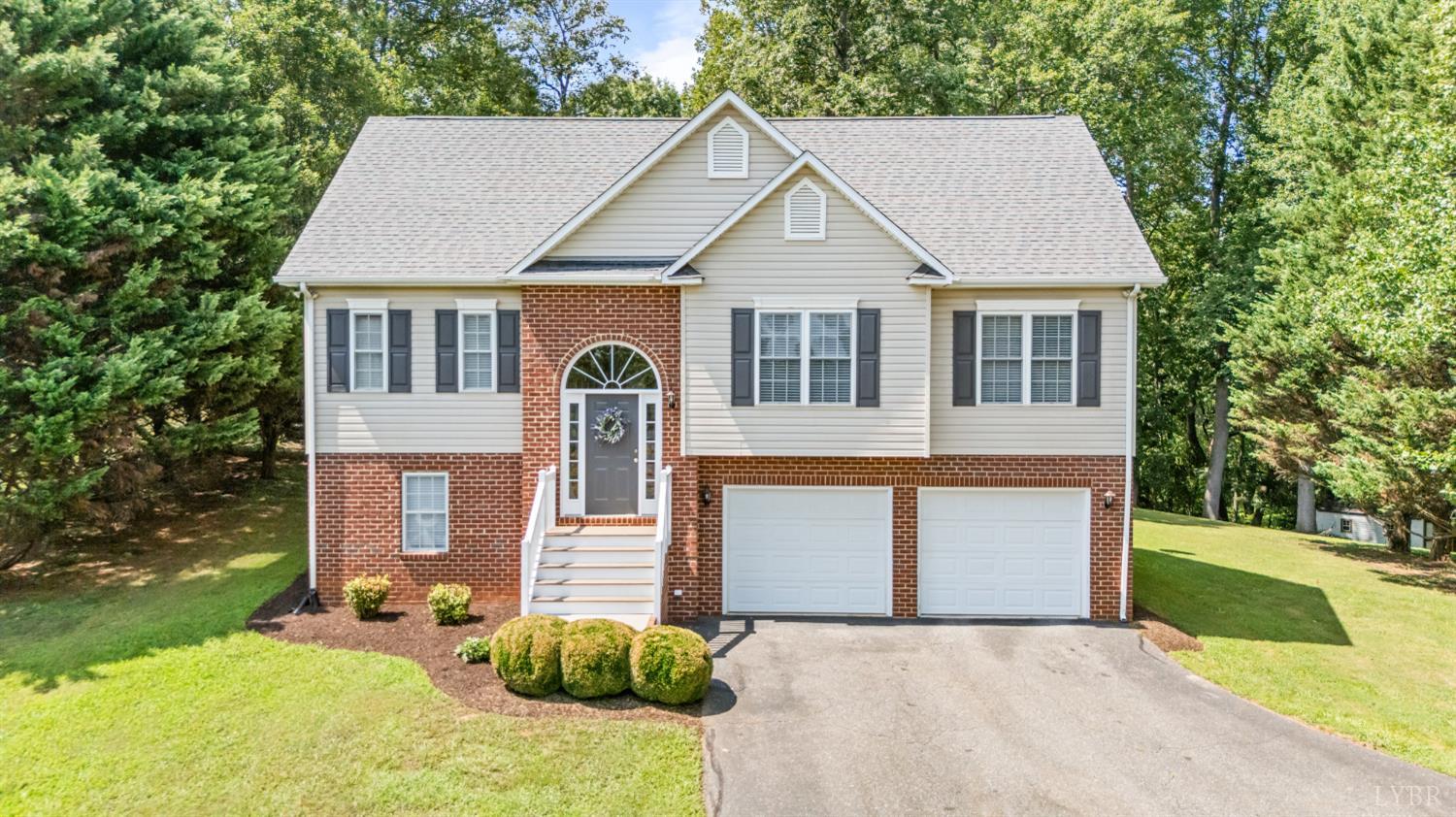 1614 Silver Creek Drive, Lynchburg, VA home for sale