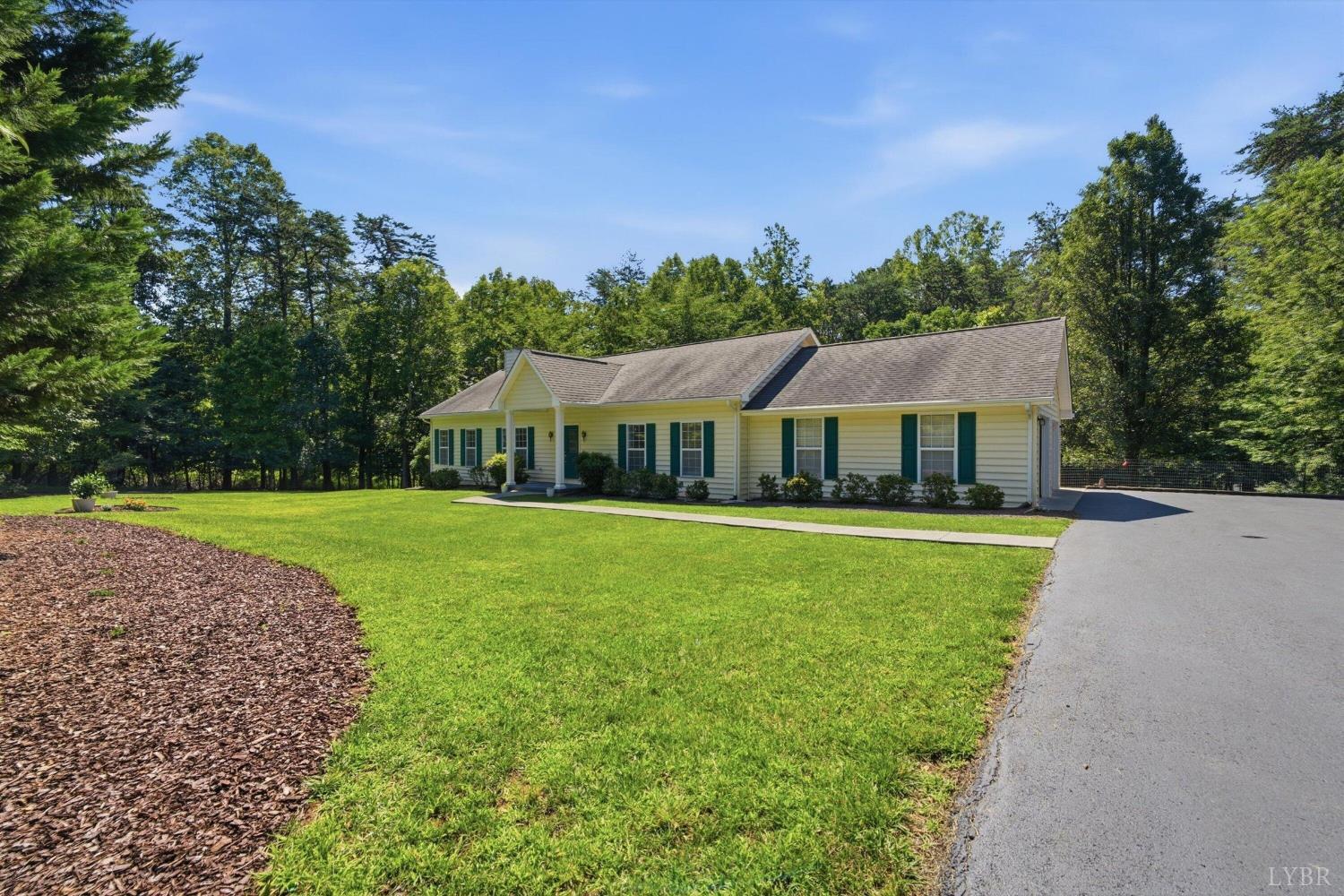 2340 Lakewood Forest Road, Moneta, VA home for sale