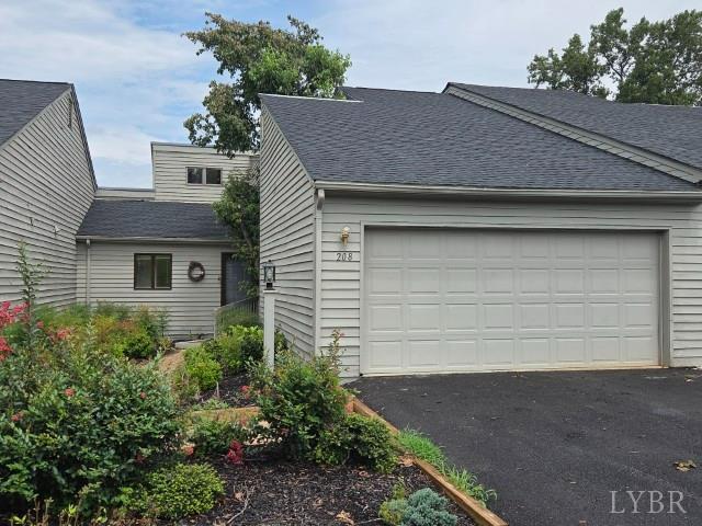 208 Shaker Lane, Forest, VA home for sale