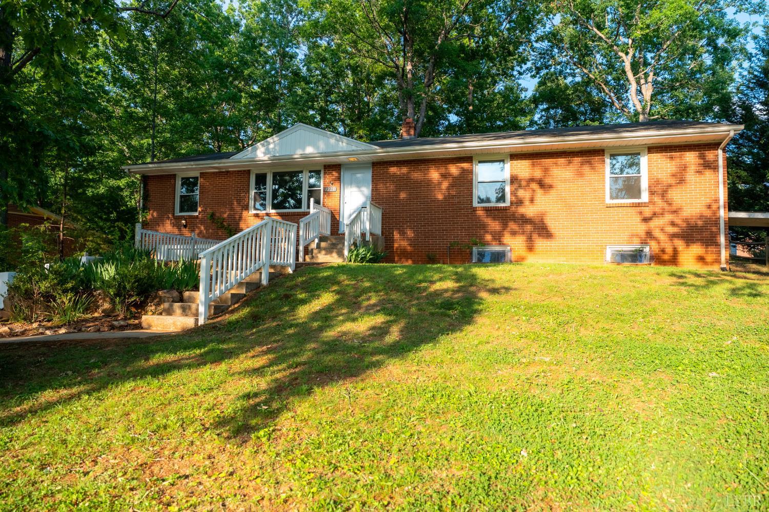 1223 Cedar Hill Drive, Lynchburg, VA home for sale