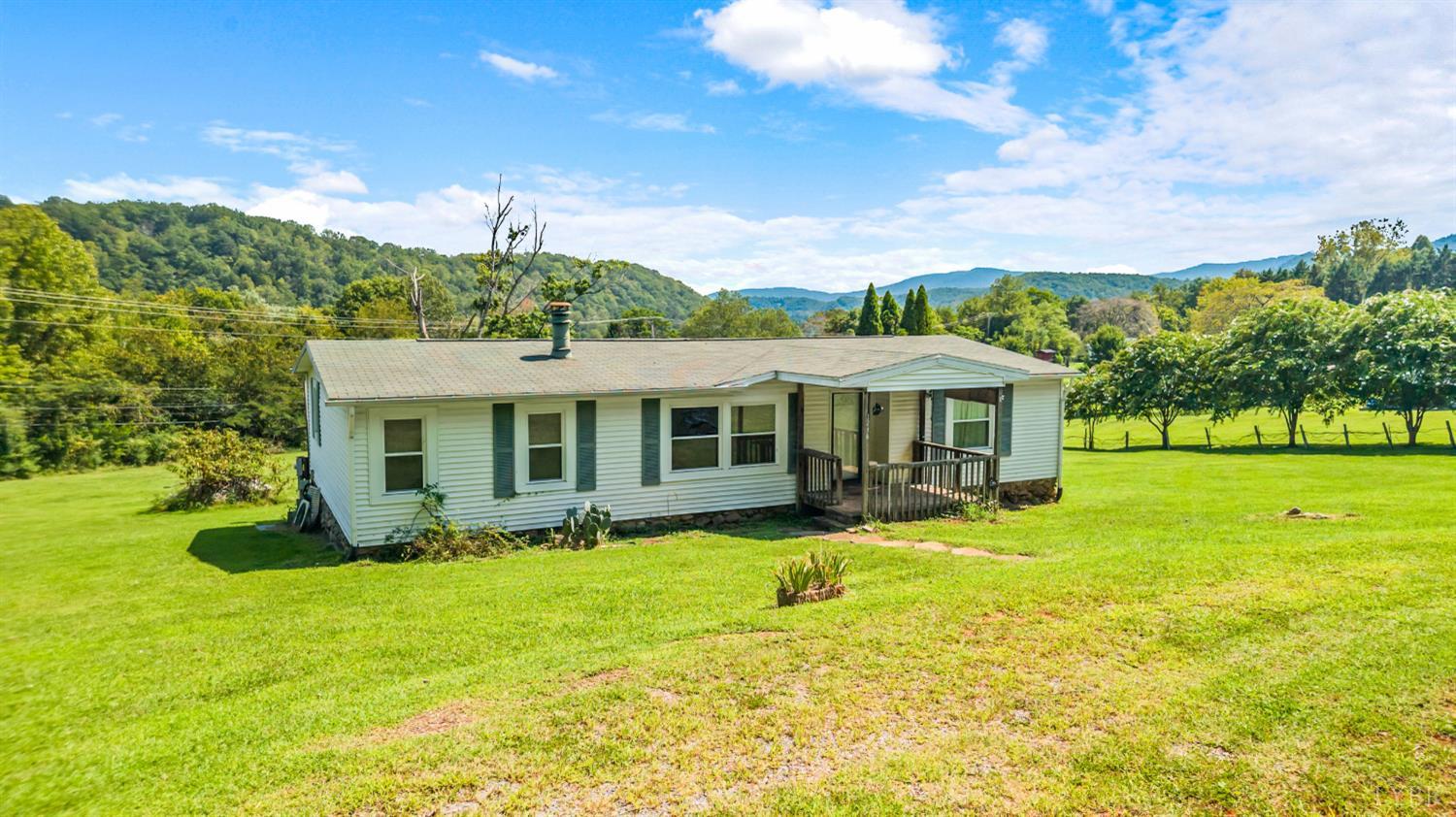 1296 Mountain View Heights Road
