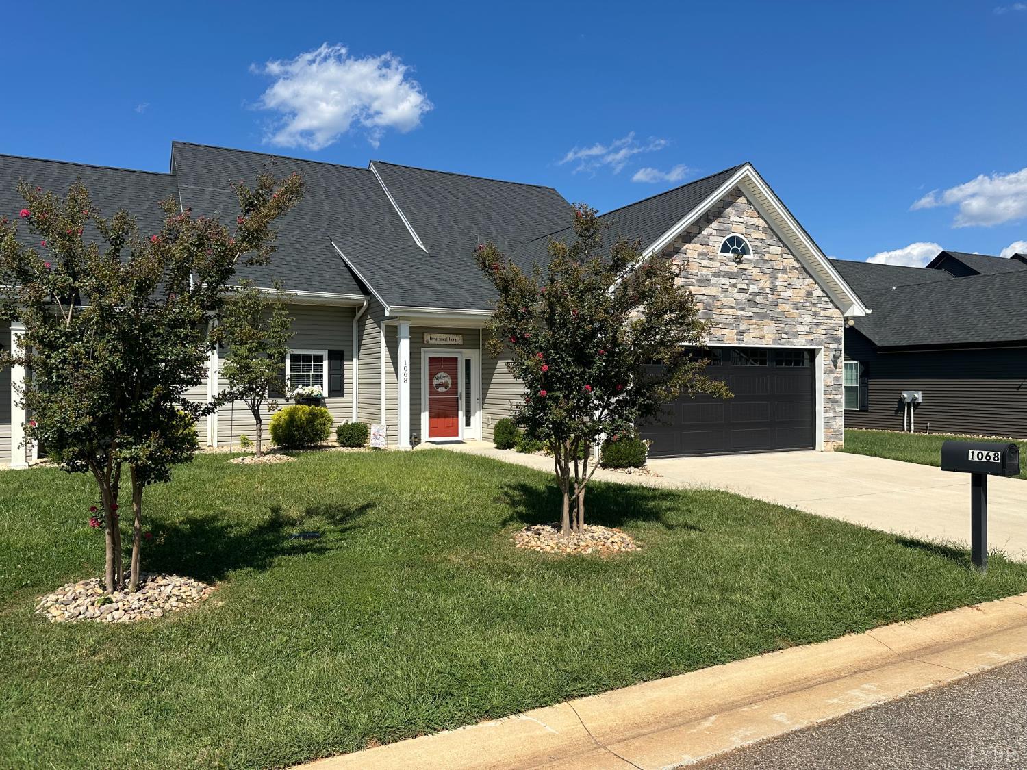 1068 Grandset Drive