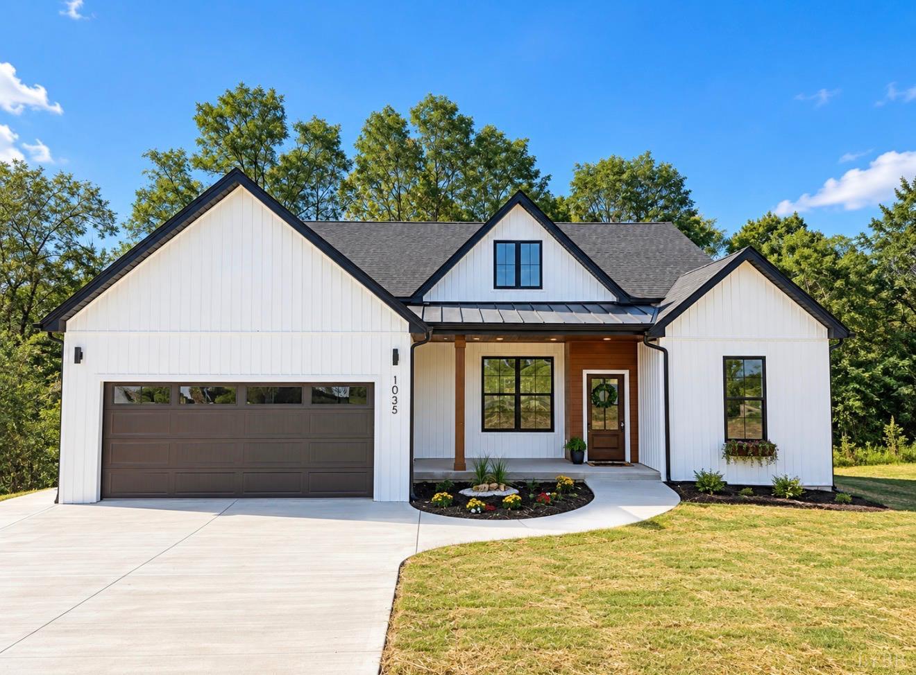 1035 WILLS WAY
