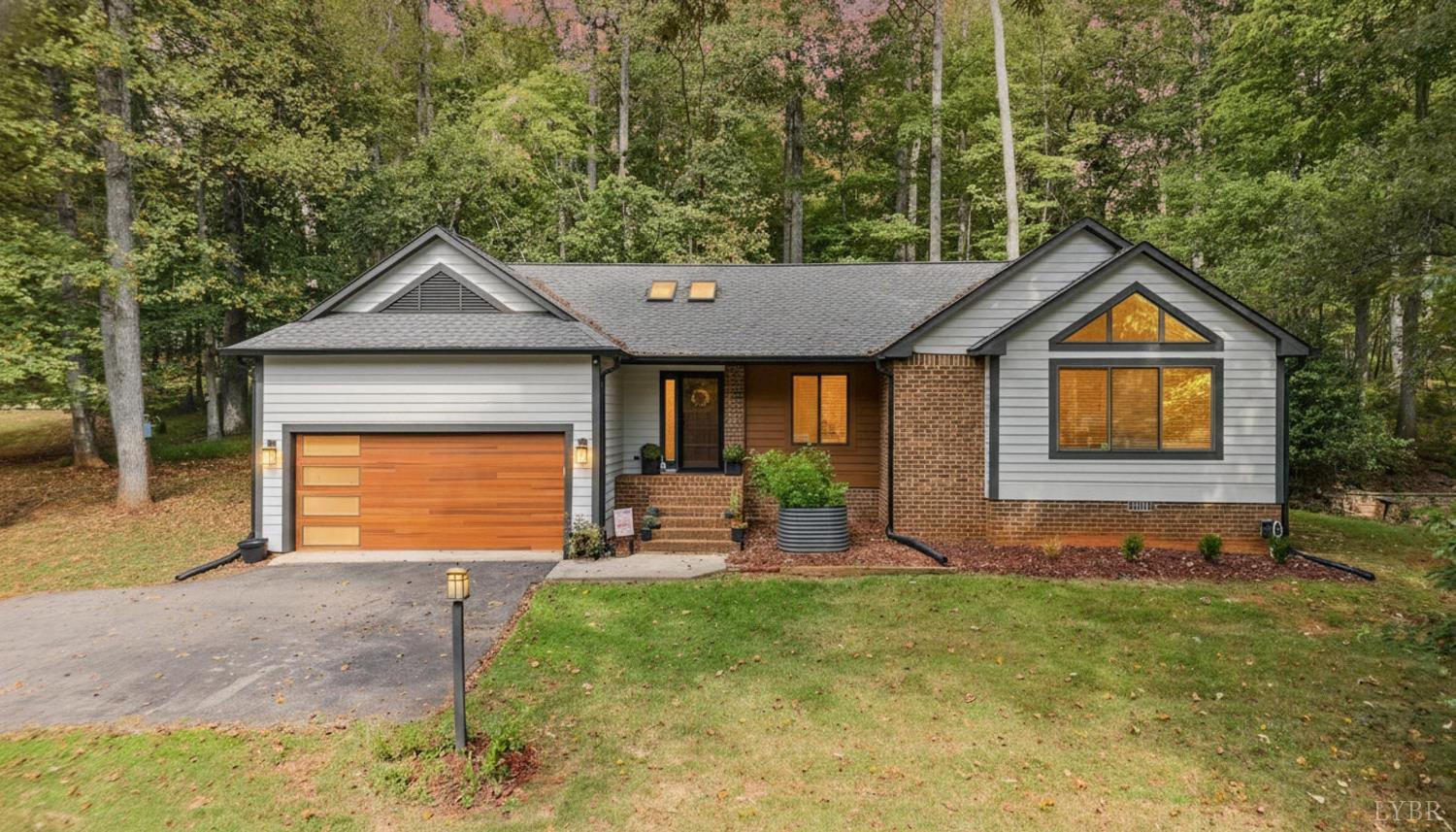 412 Lake Vista Dr., Forest, VA home for sale