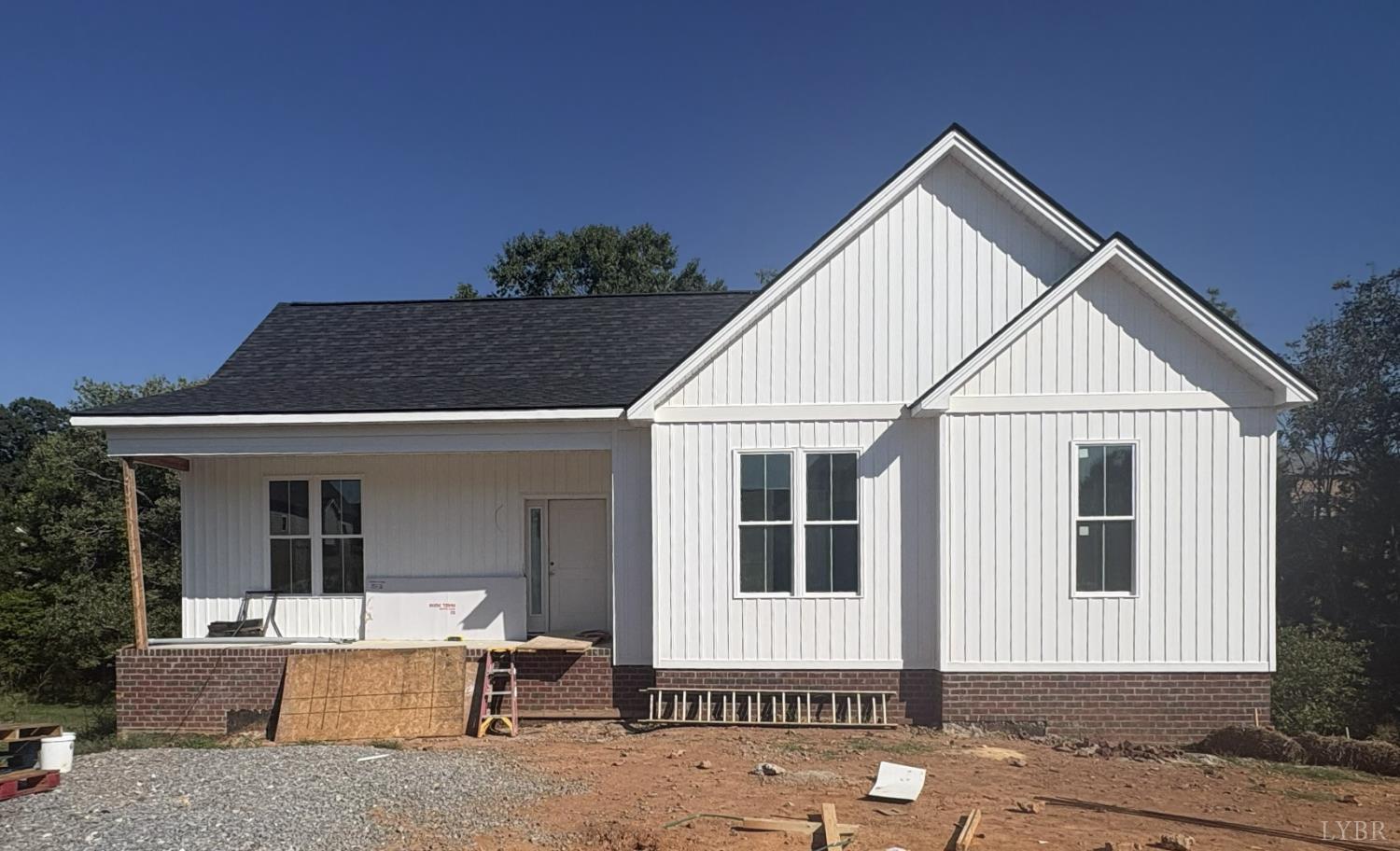 1099 New Market Loop, Forest, VA home for sale