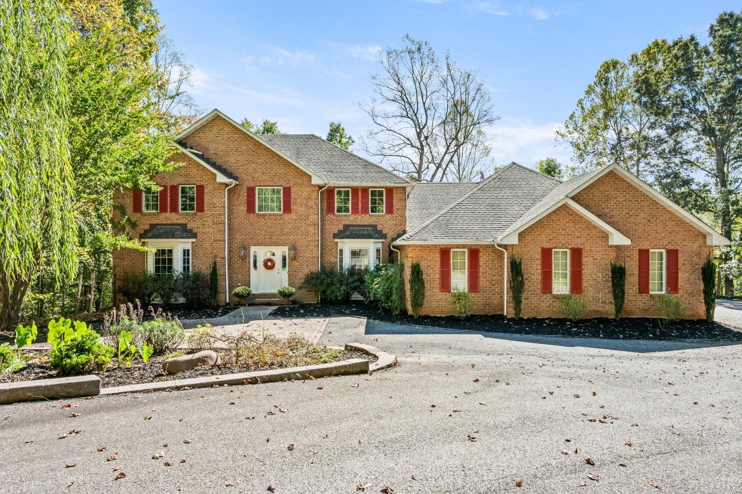108 Fox Meadows Road, Lynchburg, VA home for sale