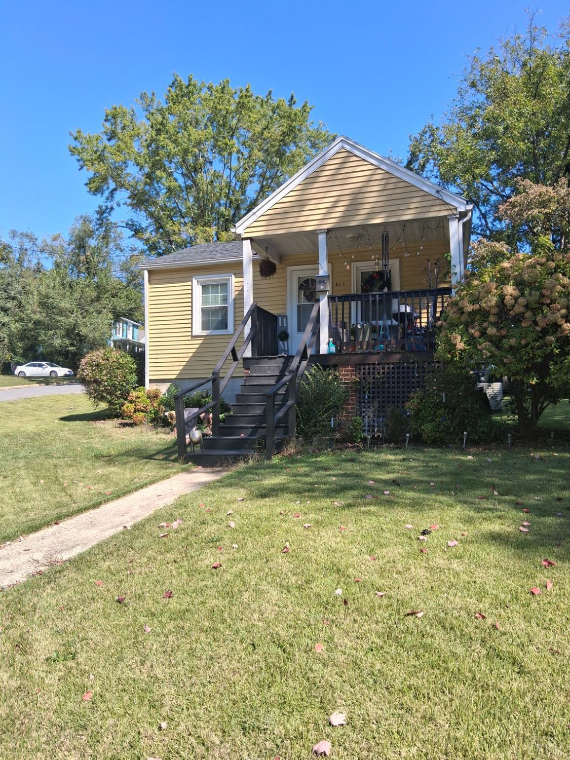 812 McCausland Street
