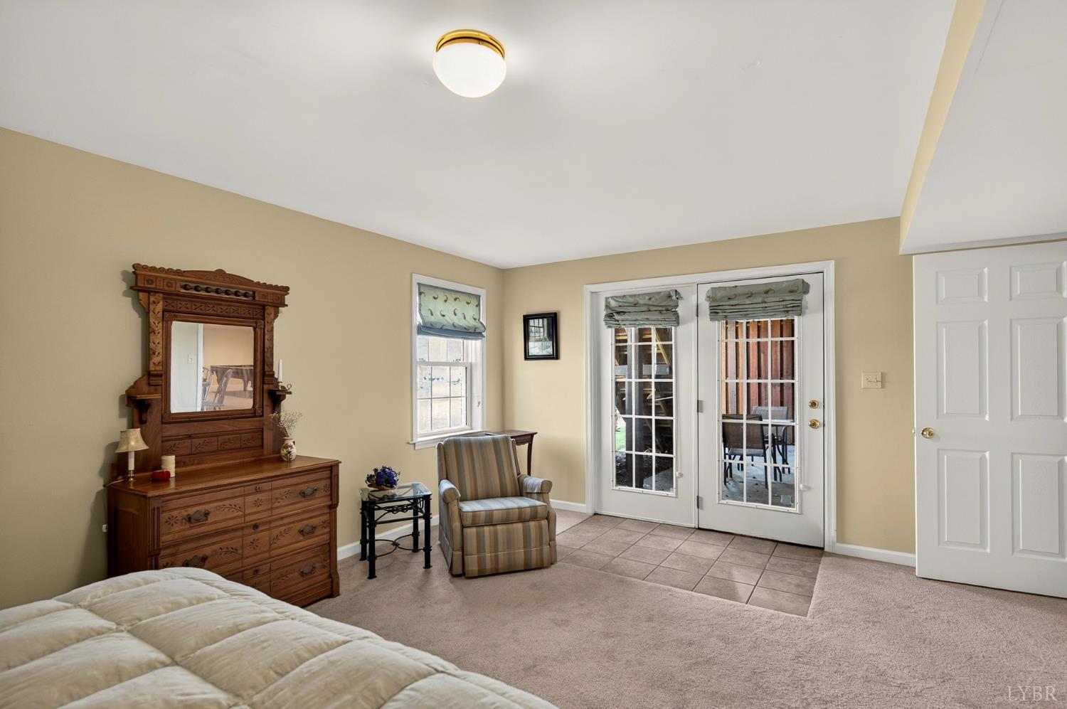 303 Fairwinds Court