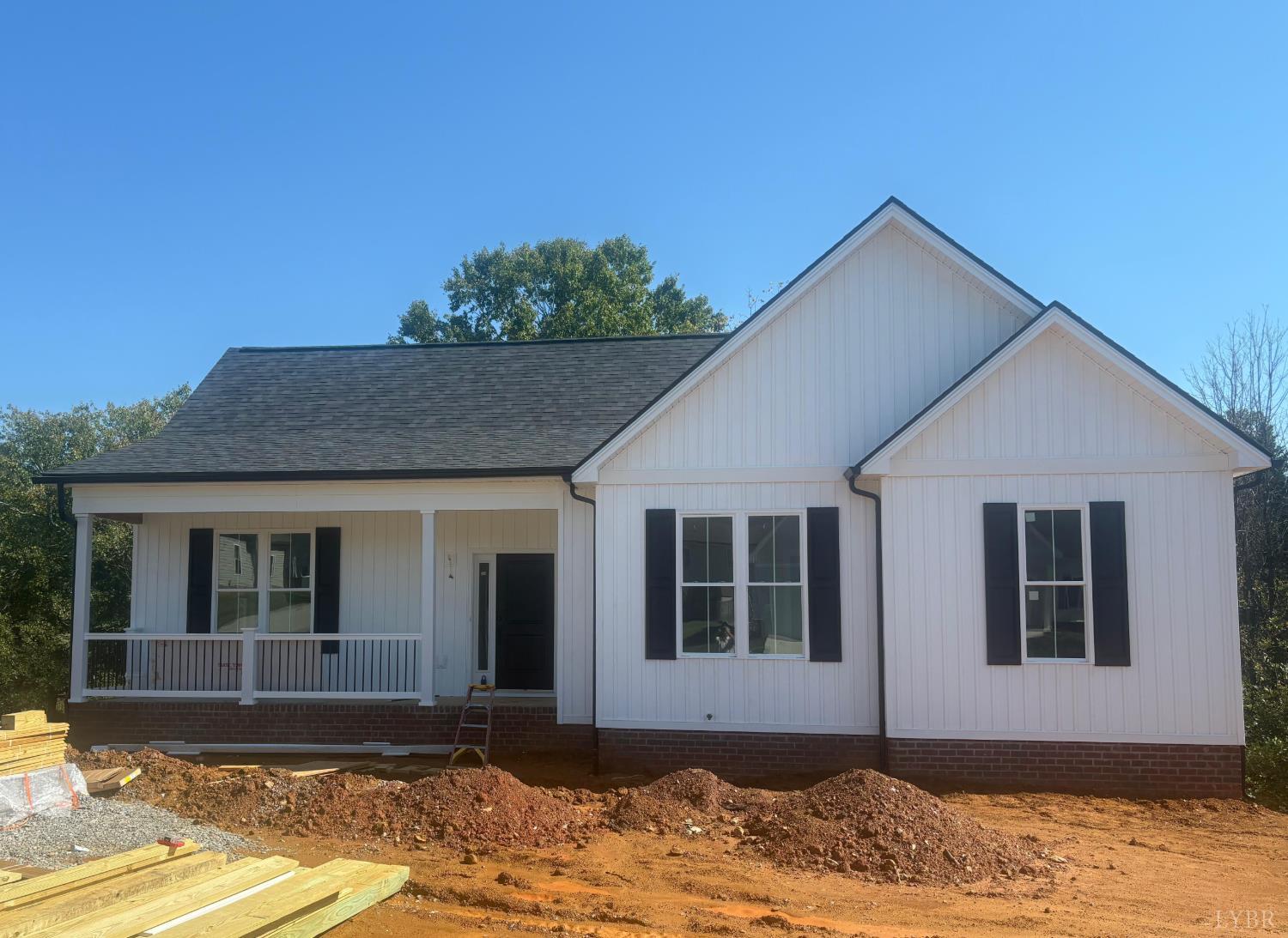 1099 New Market Loop, Forest, VA home for sale