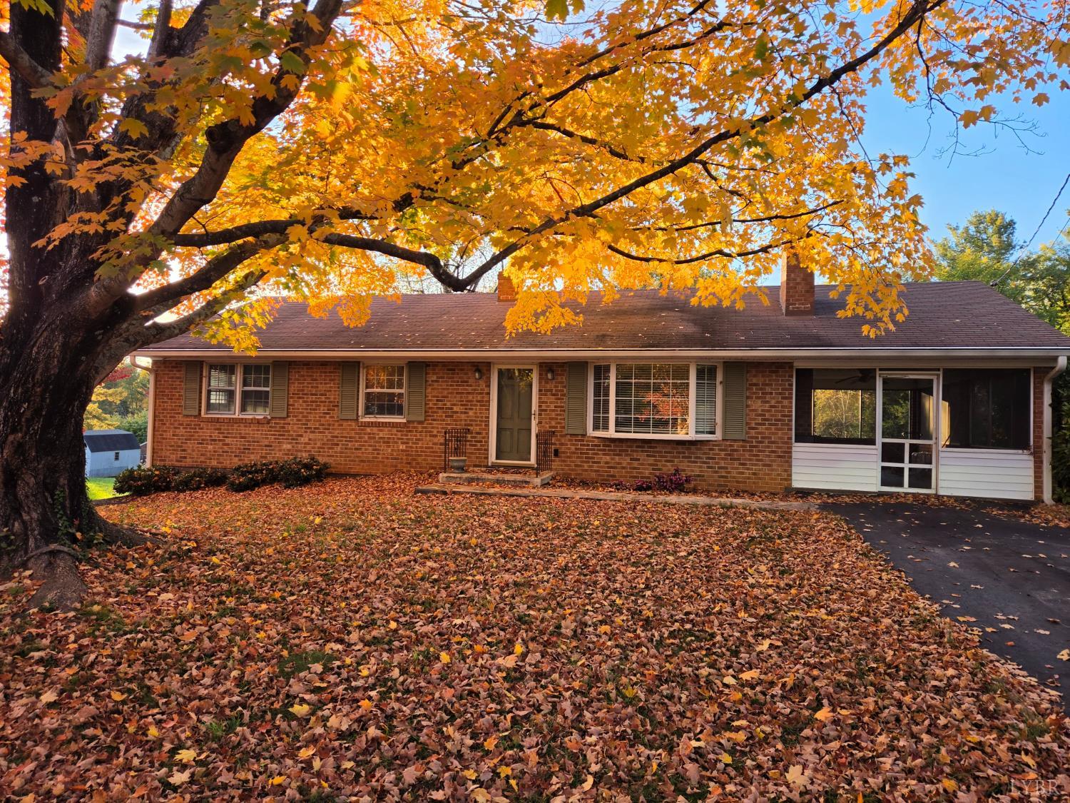 86 Farmington Road