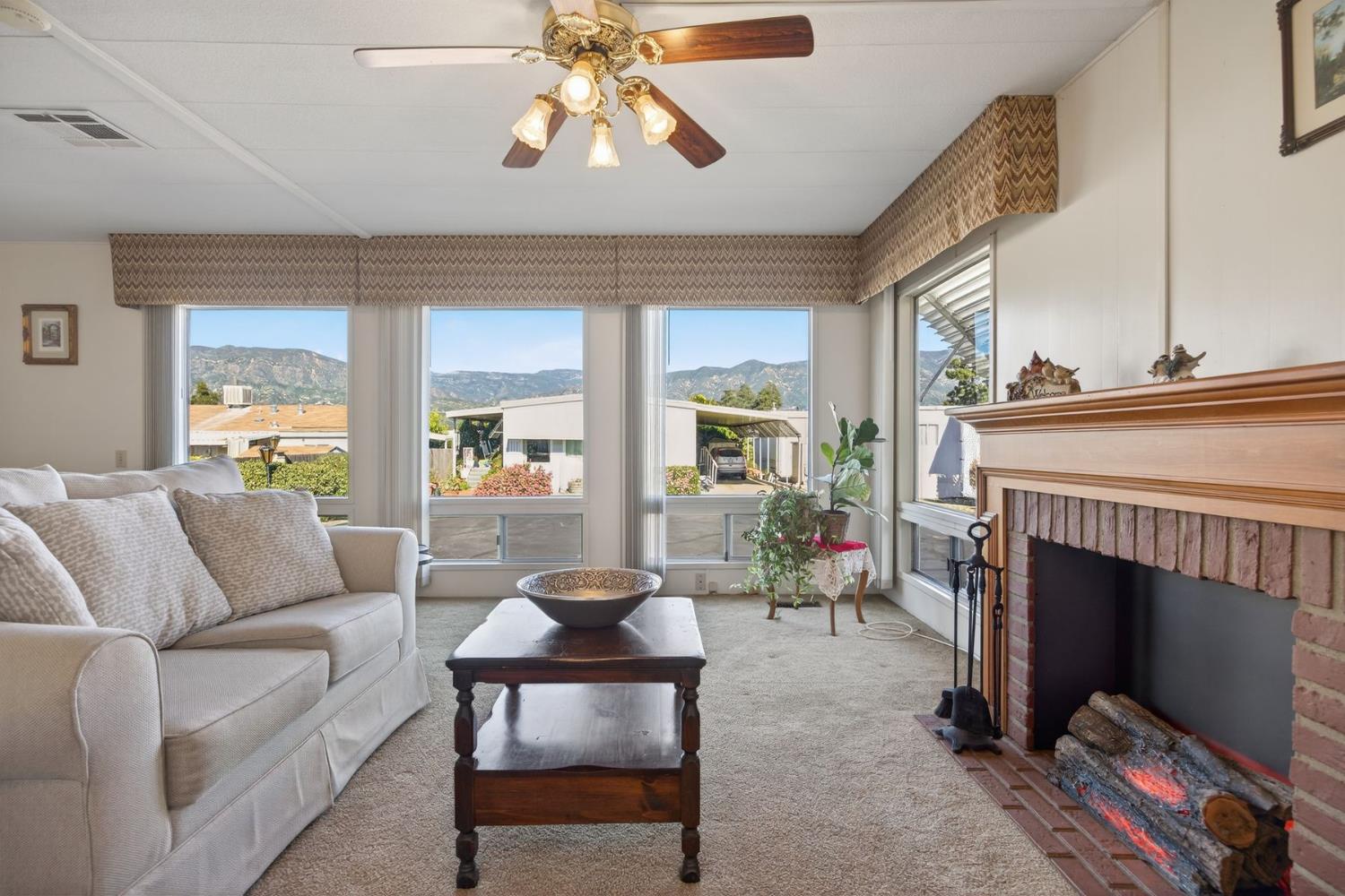 161 La Plaza - Property photo