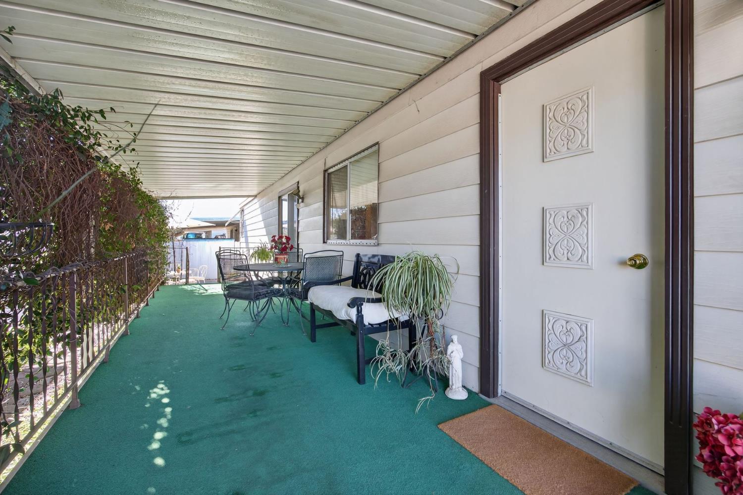 161 La Plaza listing photo