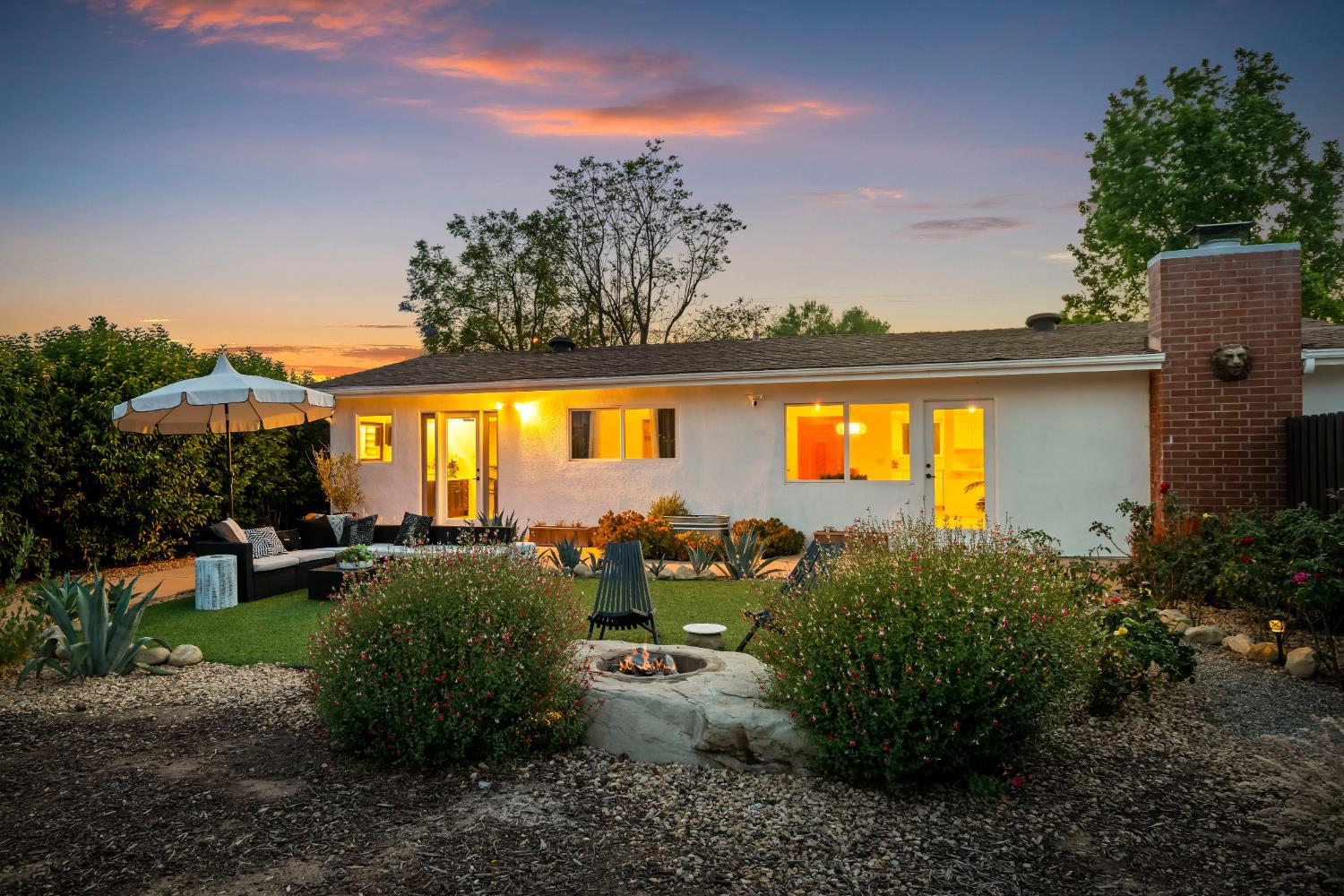 1114 Mercer Avenue listing photo