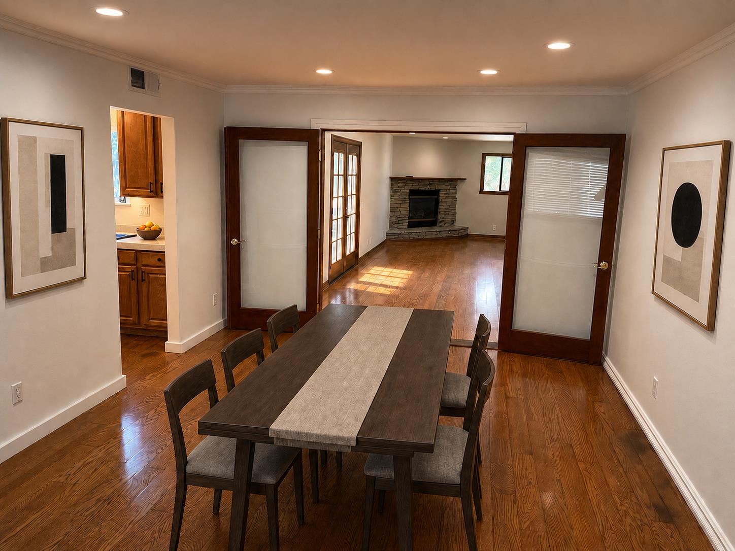 Dining Room (virtually staged)