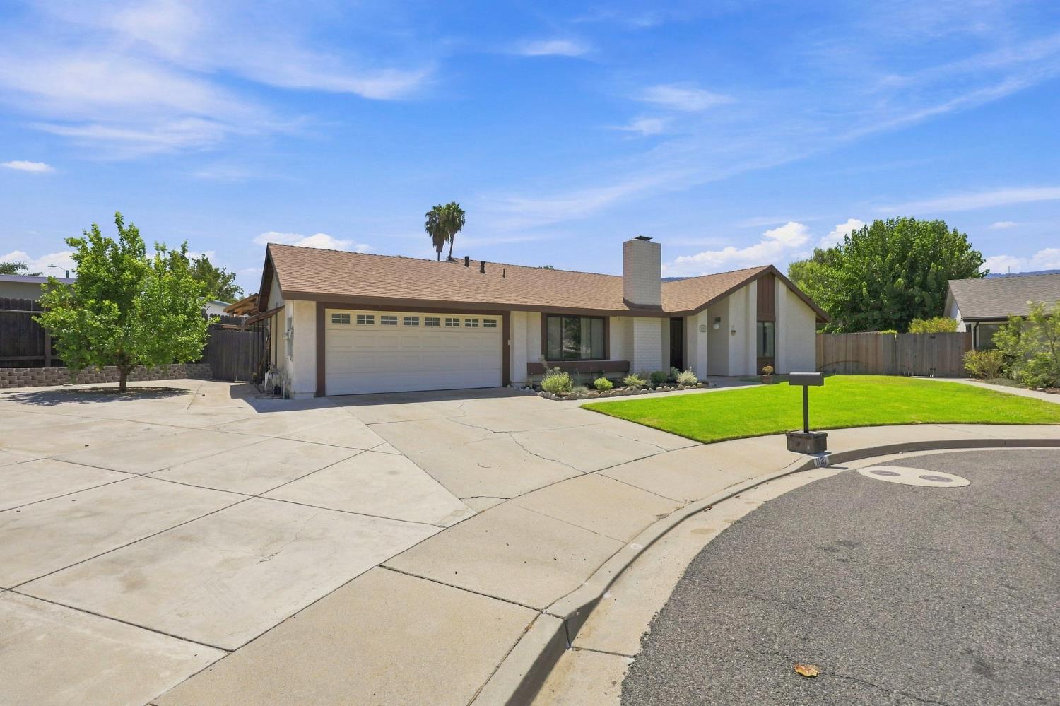 1121 Sunnyglenn Avenue listing photo