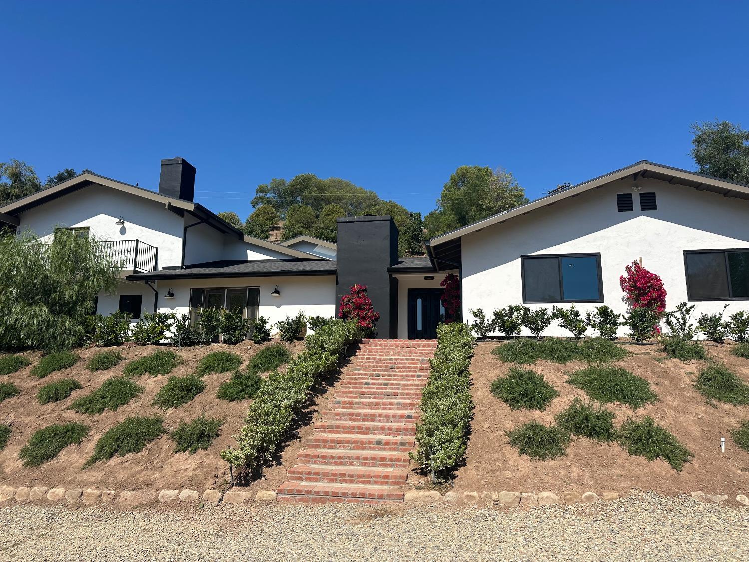 1131 Rancho Drive - Property photo