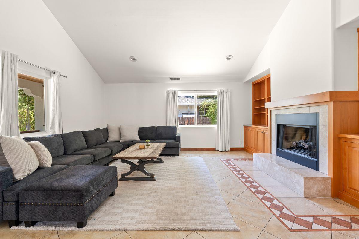 511 E Aliso Street listing photo