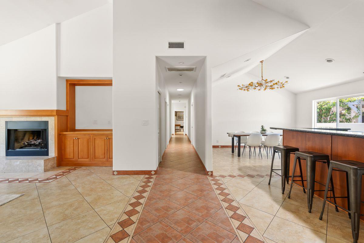 511 E Aliso Street listing photo