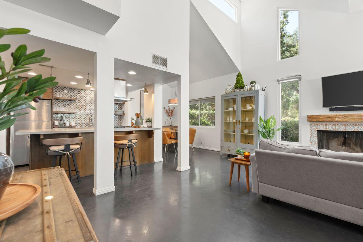 212 N Carrillo Road #B listing photo