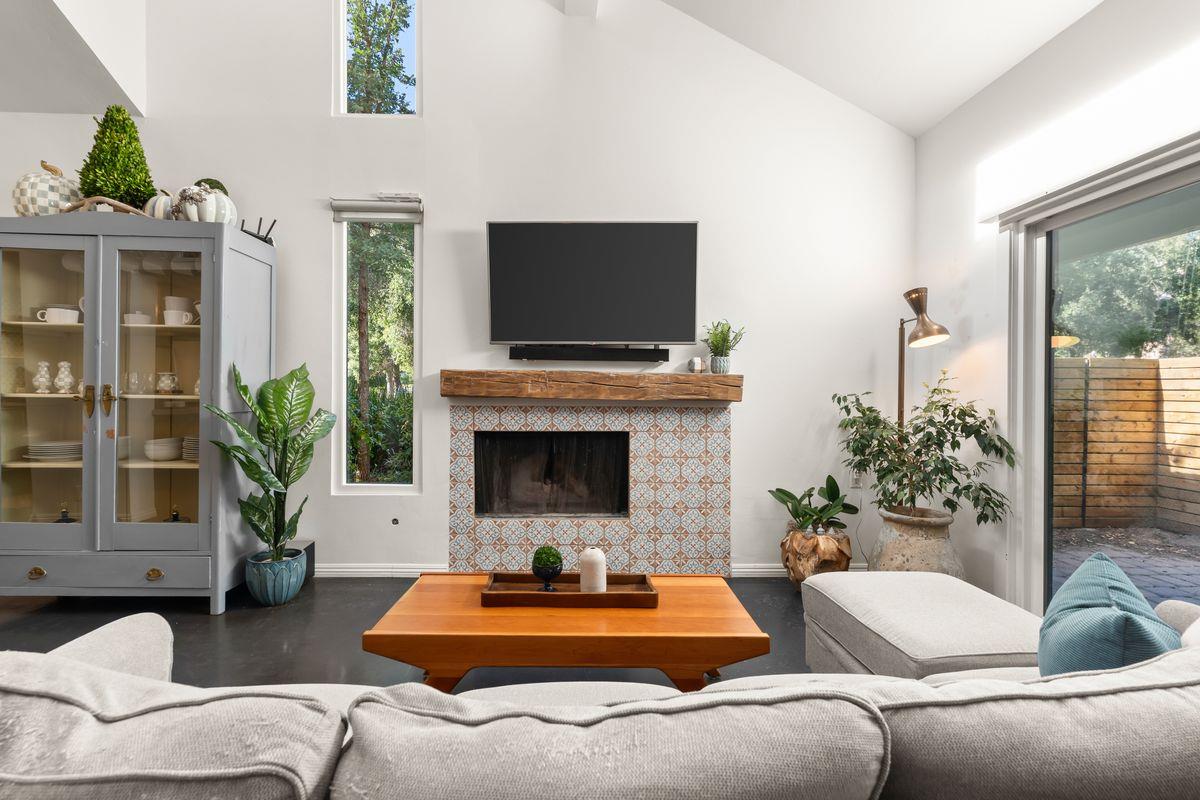 212 N Carrillo Road #B listing photo