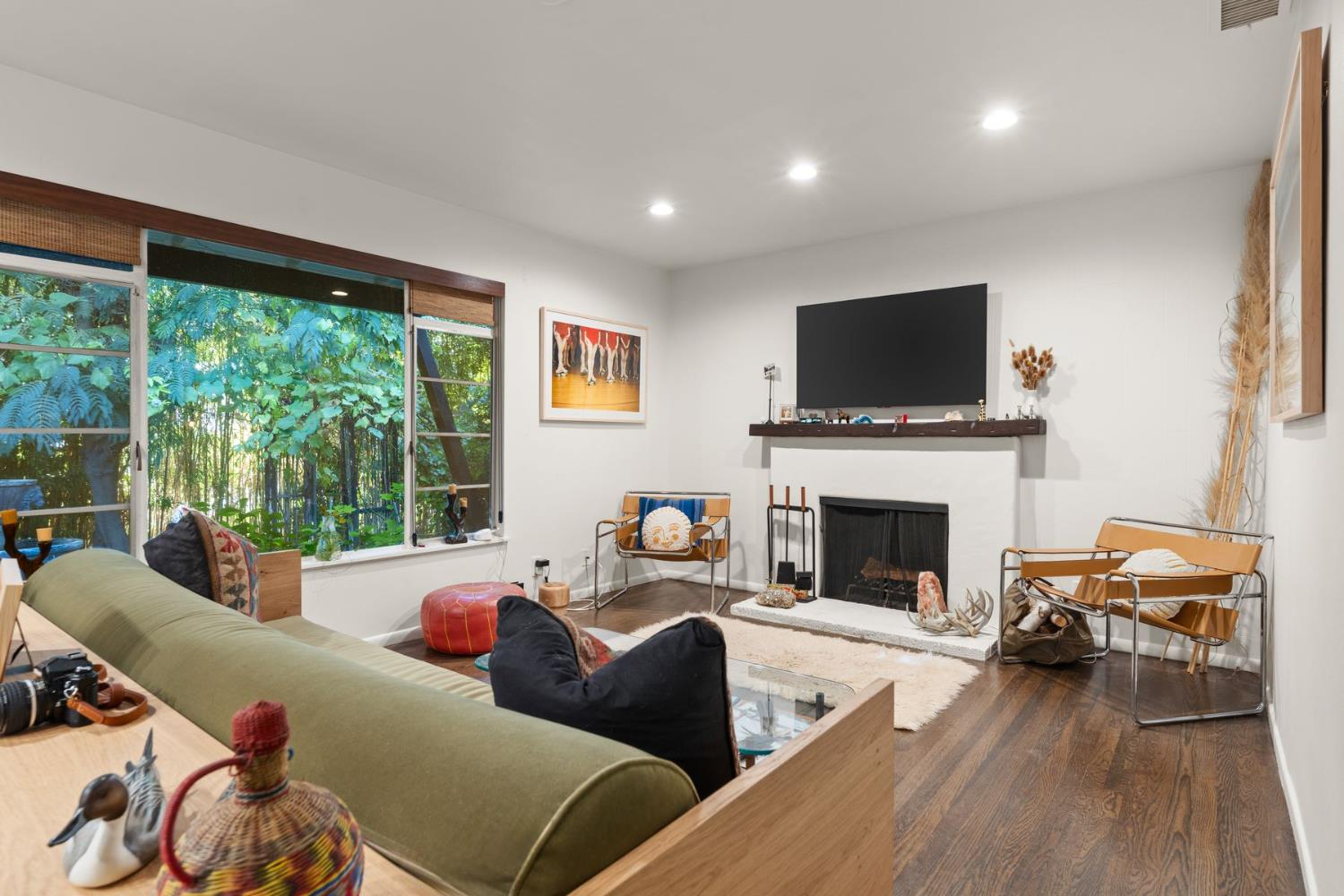 1708 Orchard Drive listing photo