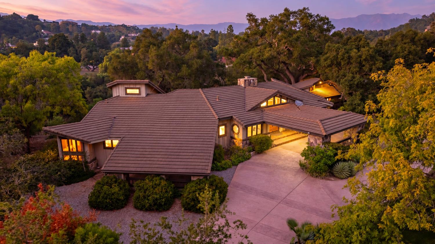 10681 Encino Drive - Property photo