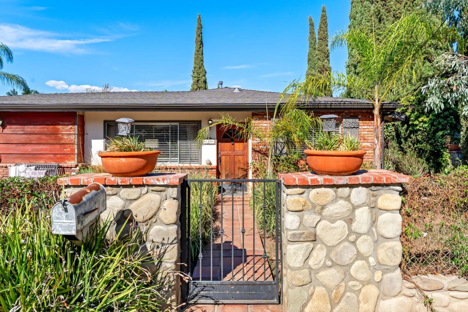 189 Grapevine Road listing photo