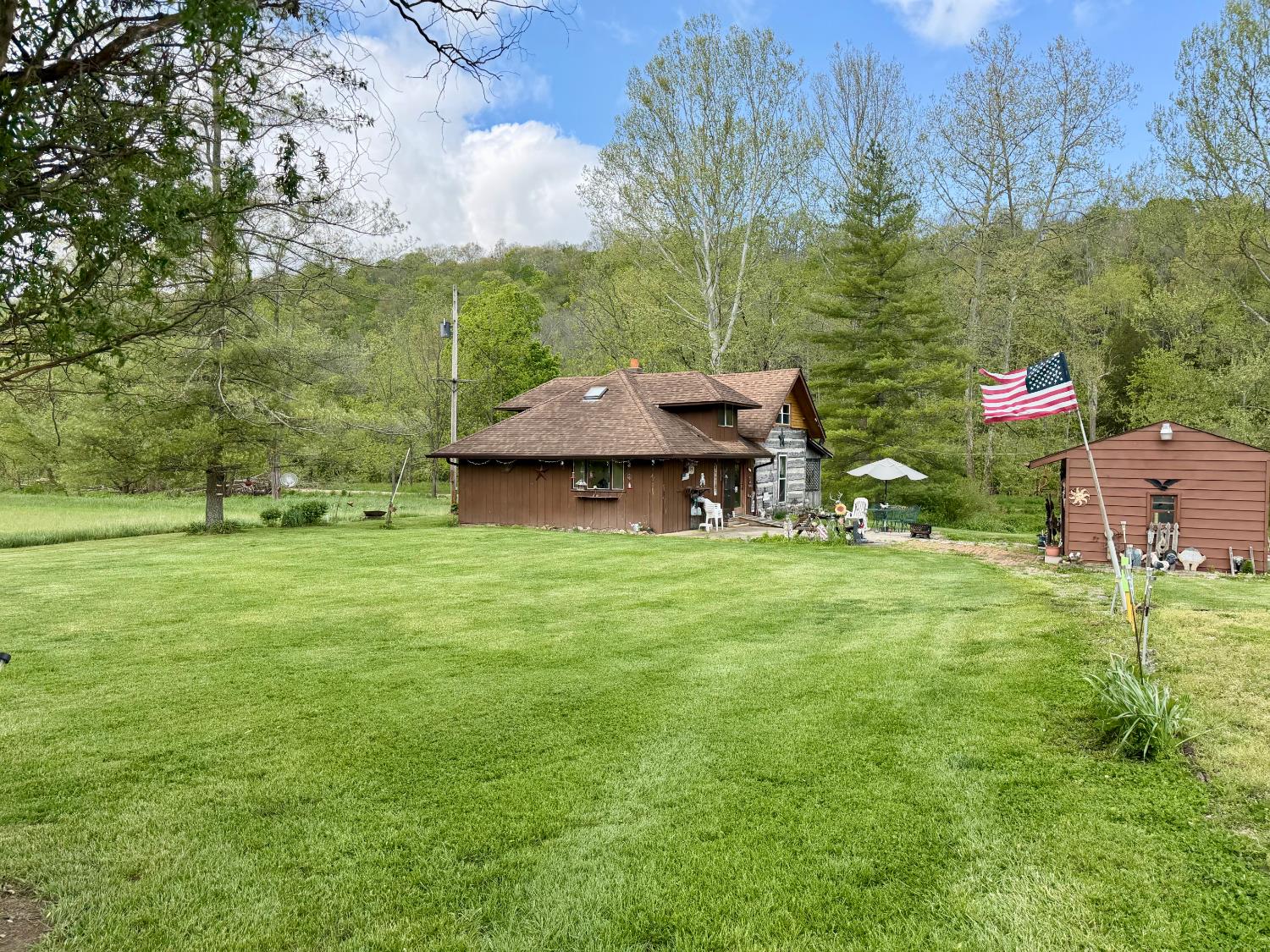 6033 Siemon Road, Batesville, IN 47006