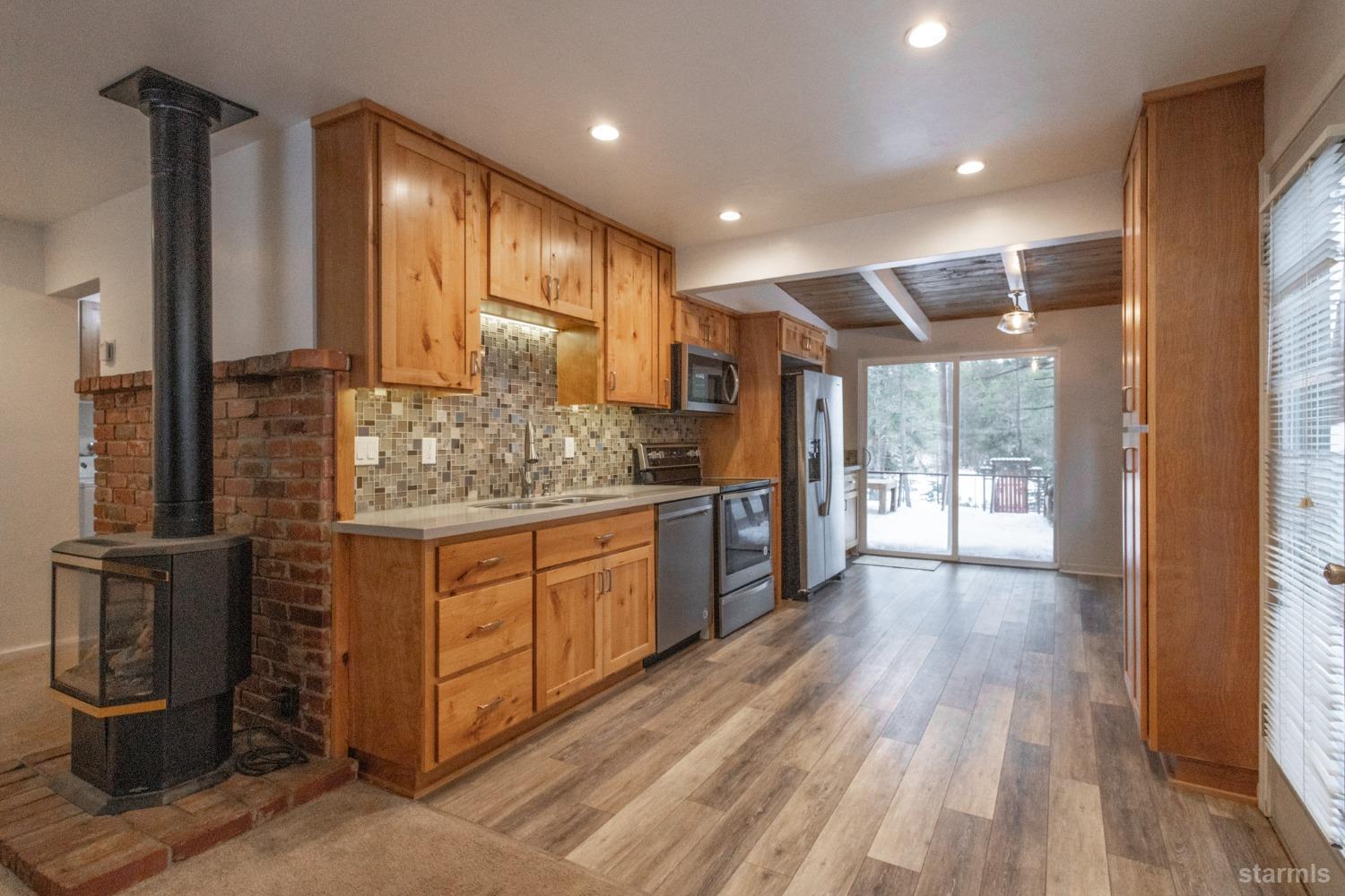 575 ANITA DRIVE, SOUTH LAKE TAHOE, CA 96150