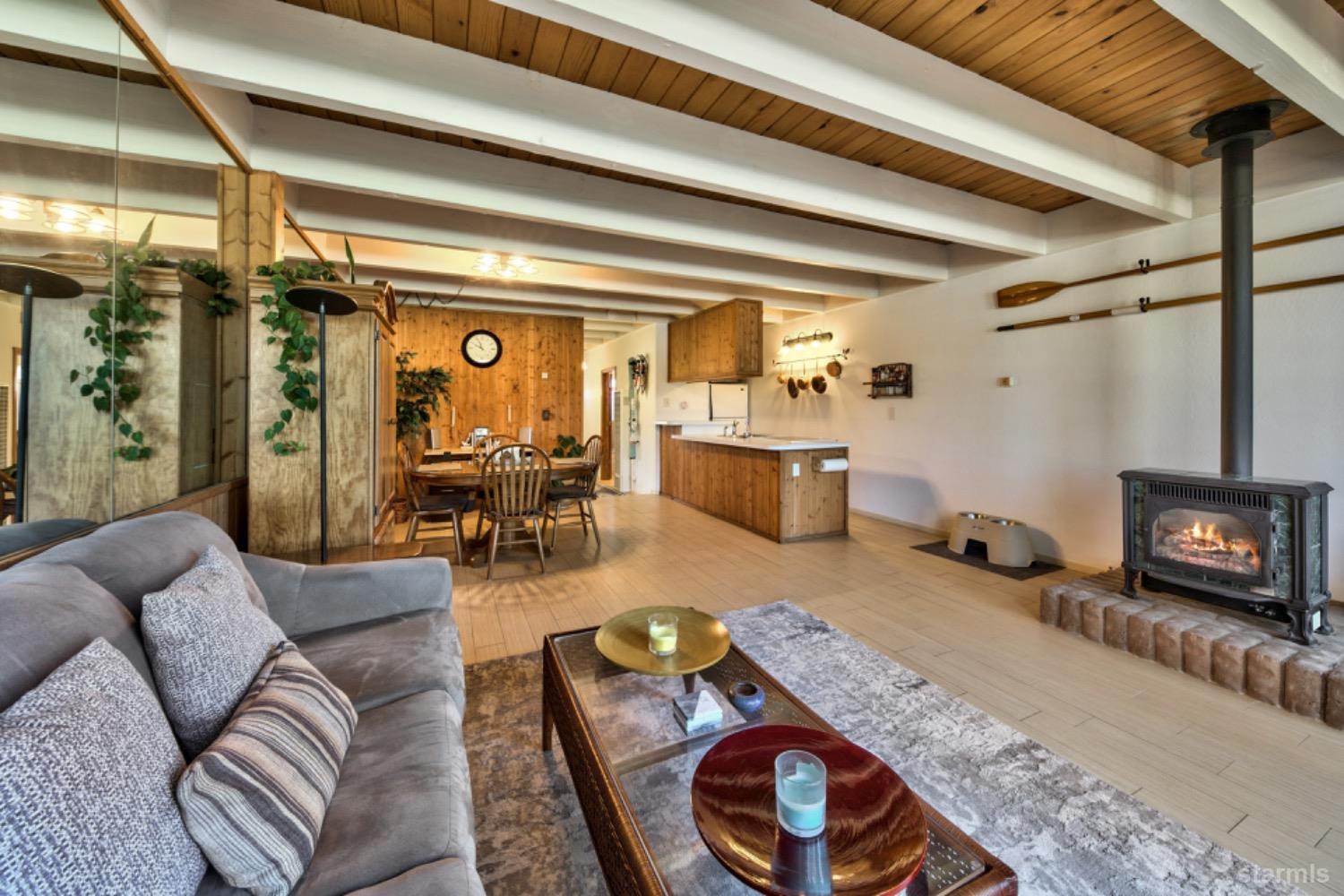 439 Ala Wai Boulevard #106