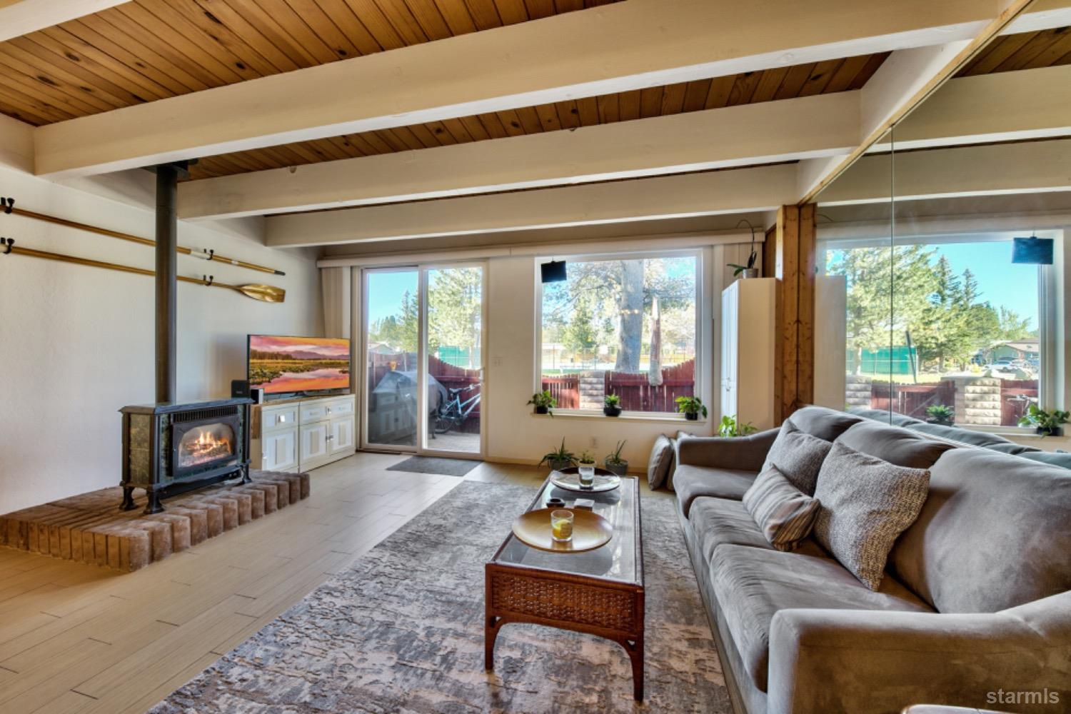 439 Ala Wai Boulevard #106