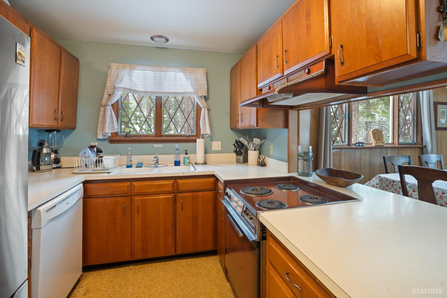 1640 Cherry Hills Circle