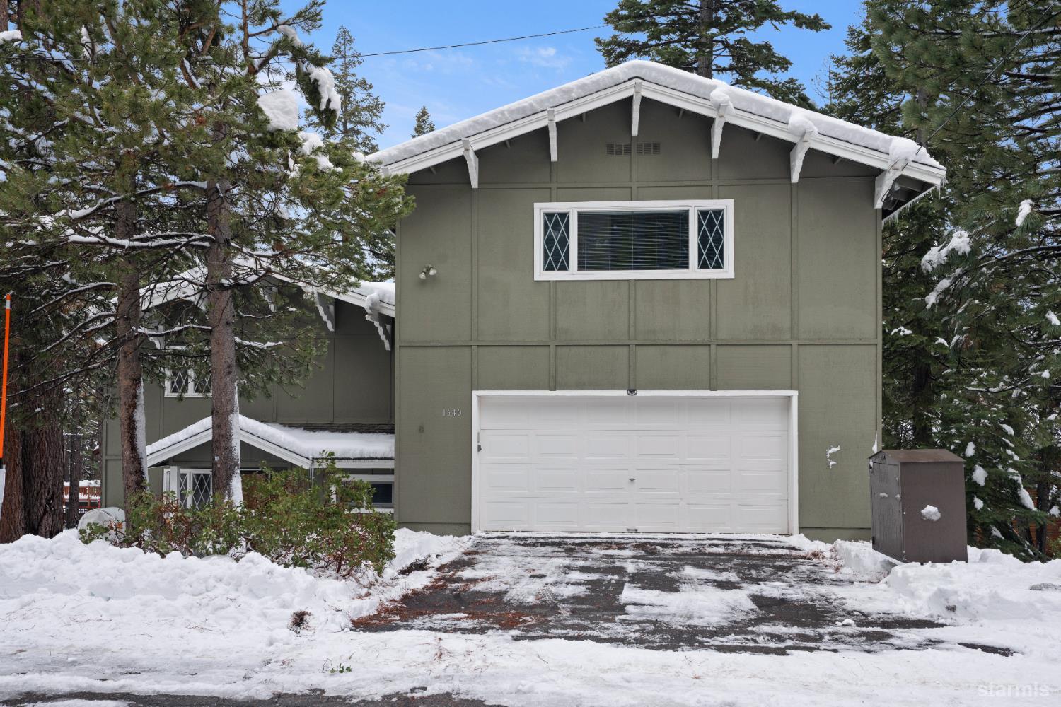 1640 Cherry Hills Circle