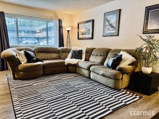 1223 Bonanza Avenue #7