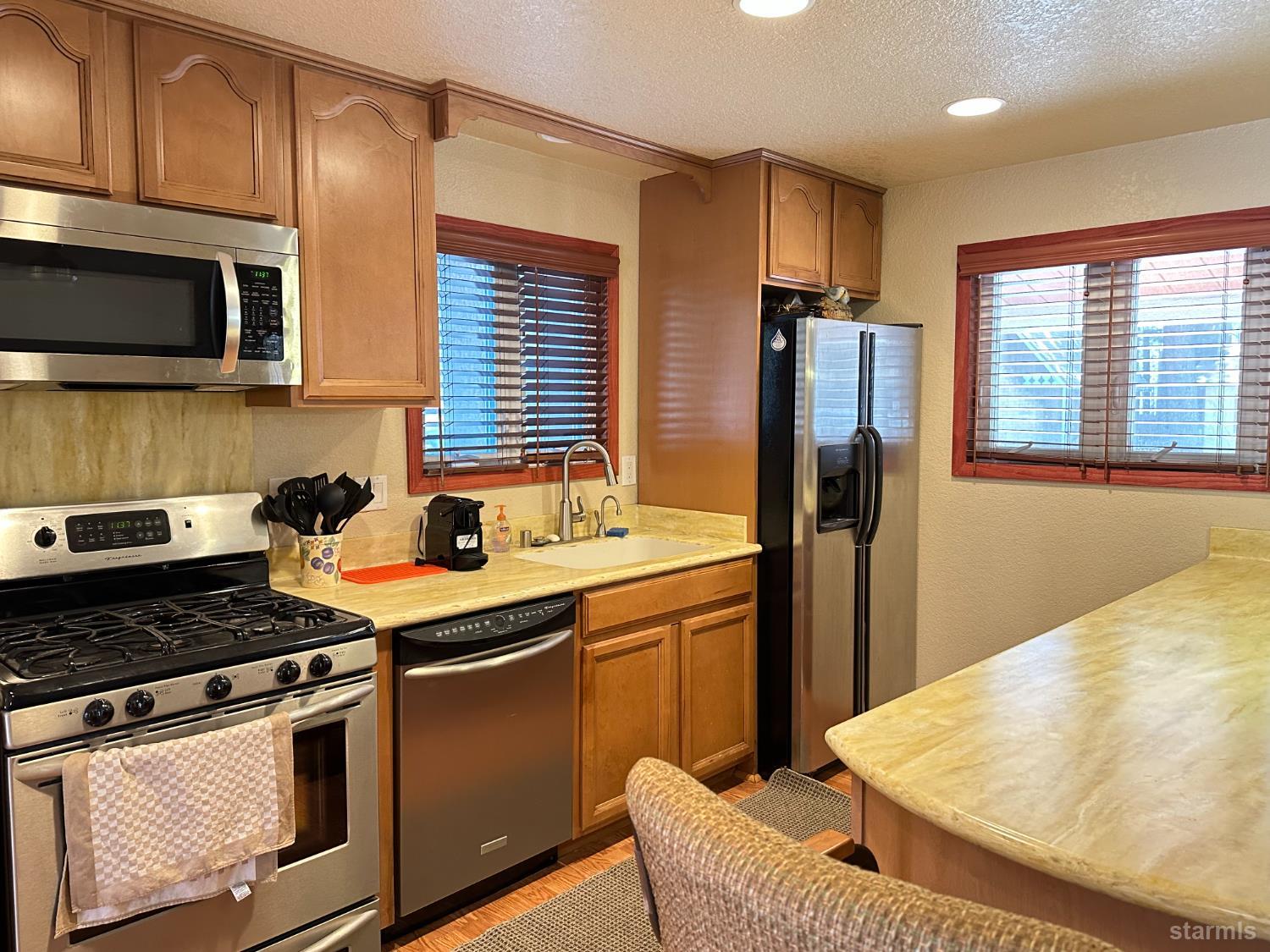 2613 Fountain Avenue