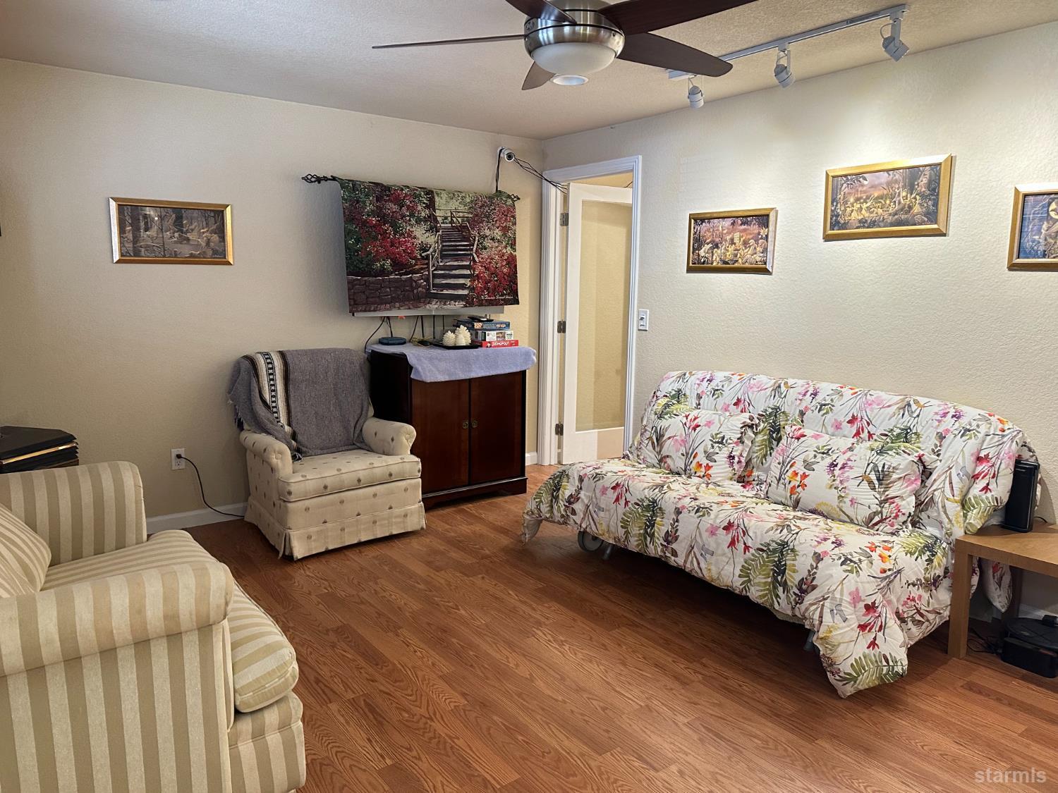 2613 Fountain Avenue