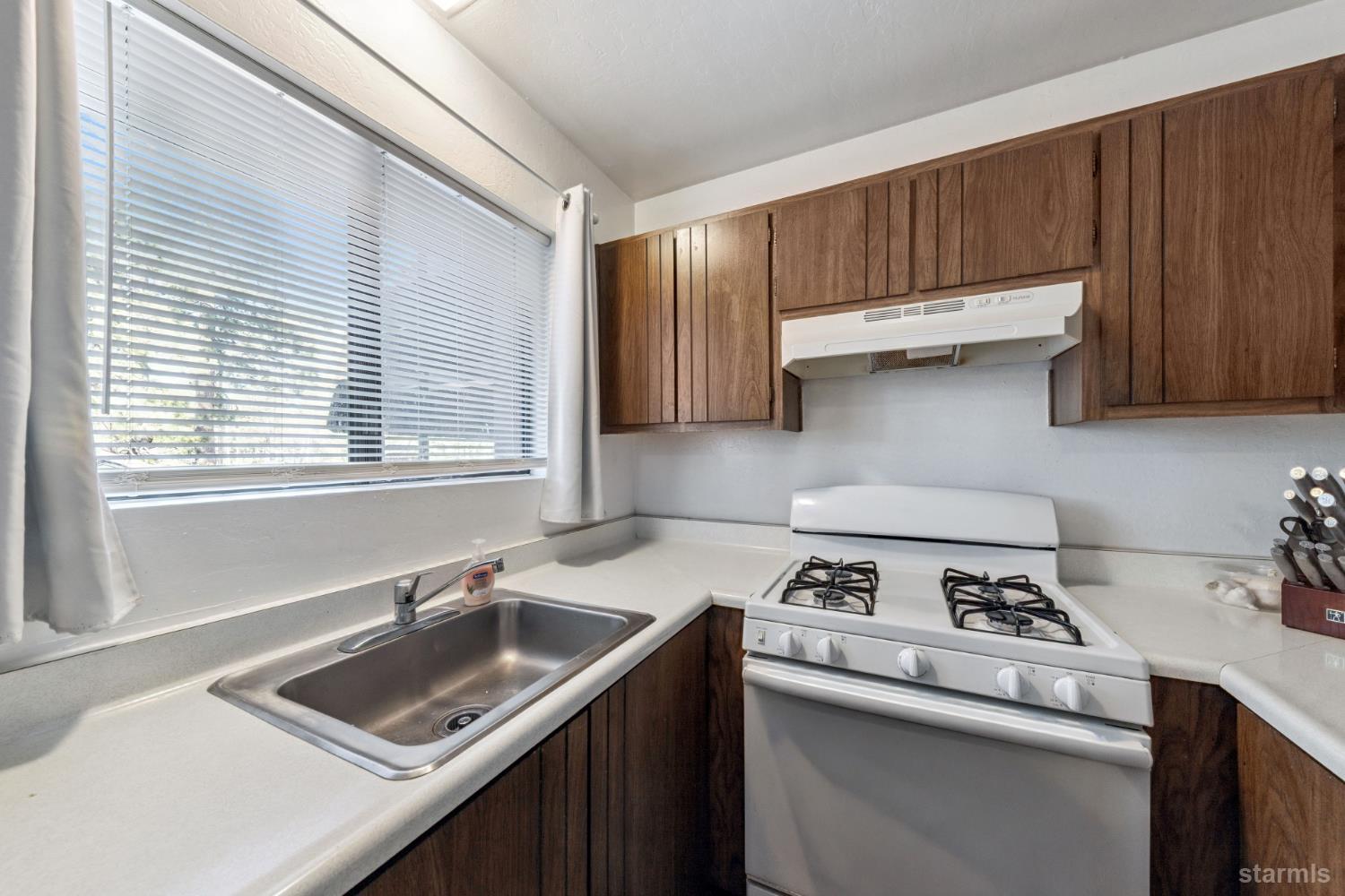 516 Emerald Bay Road #121