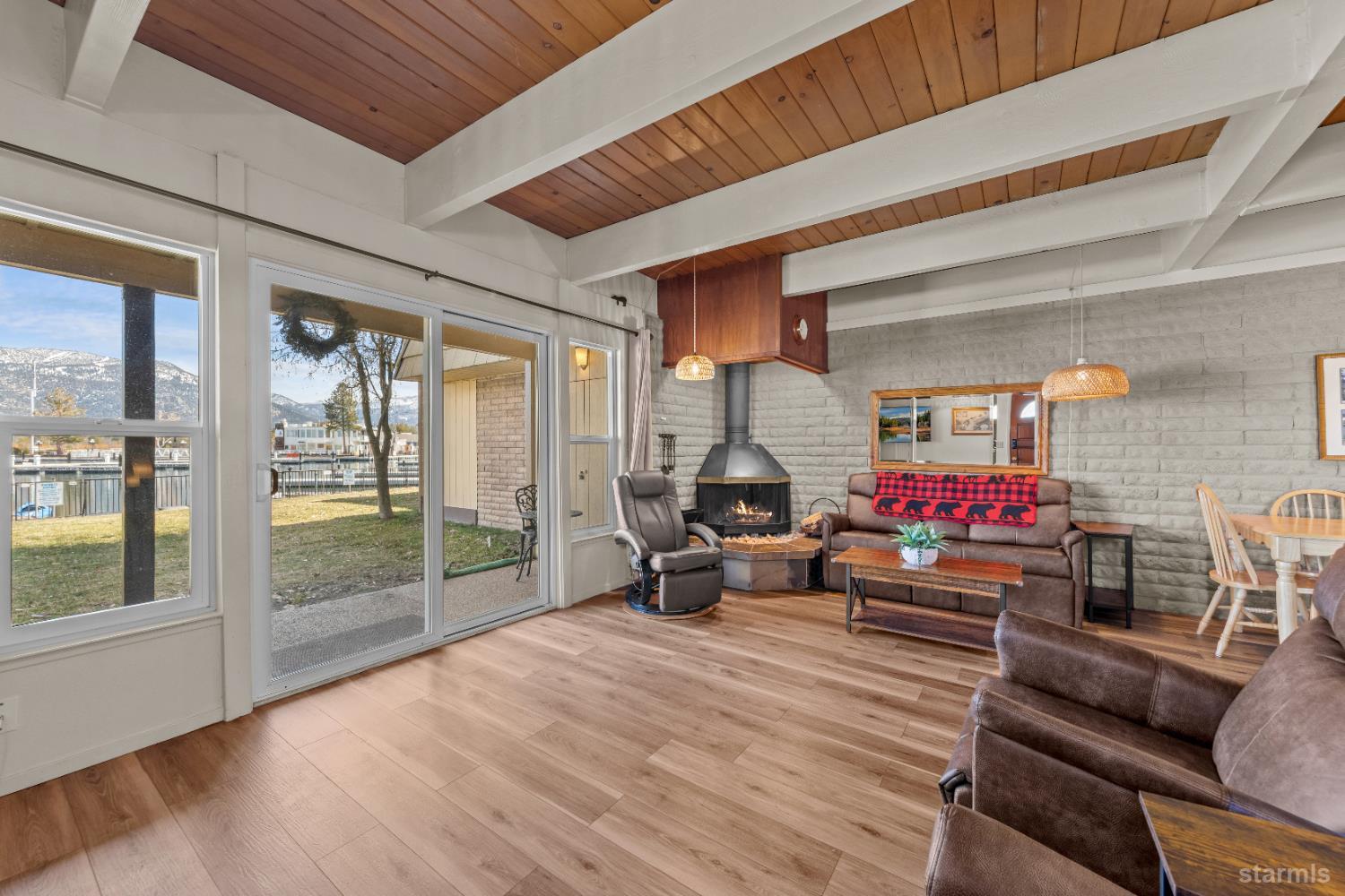 439 Ala Wai Boulevard #104