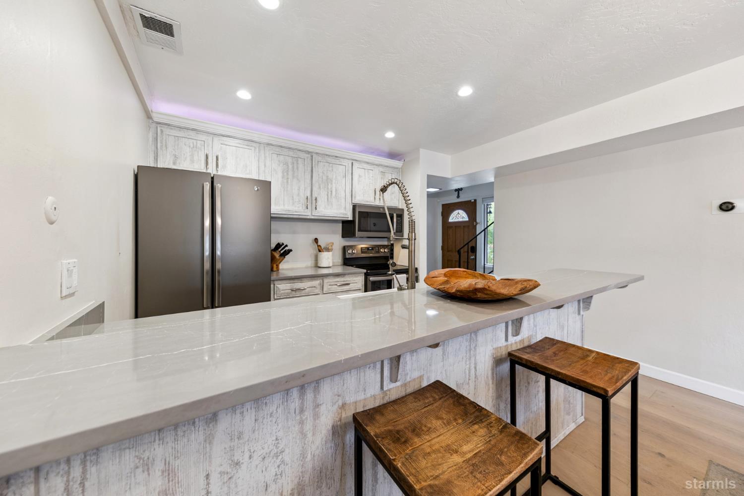 2081 Venice Drive #285