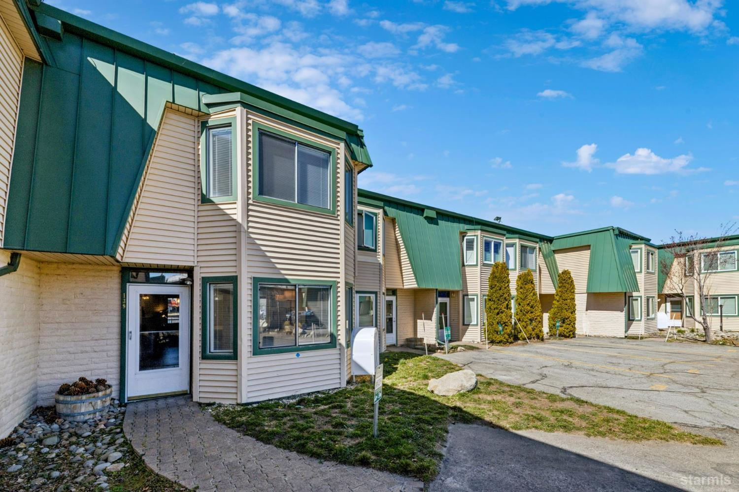 439 Ala Wai Boulevard #139