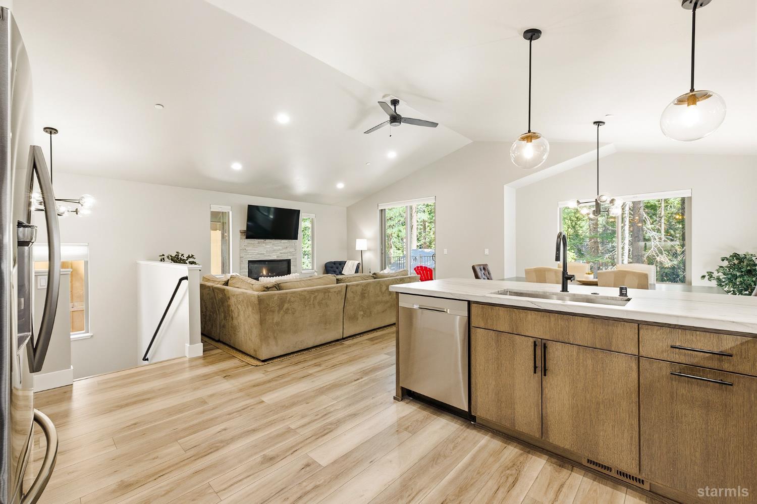 1251 Margaret Avenue