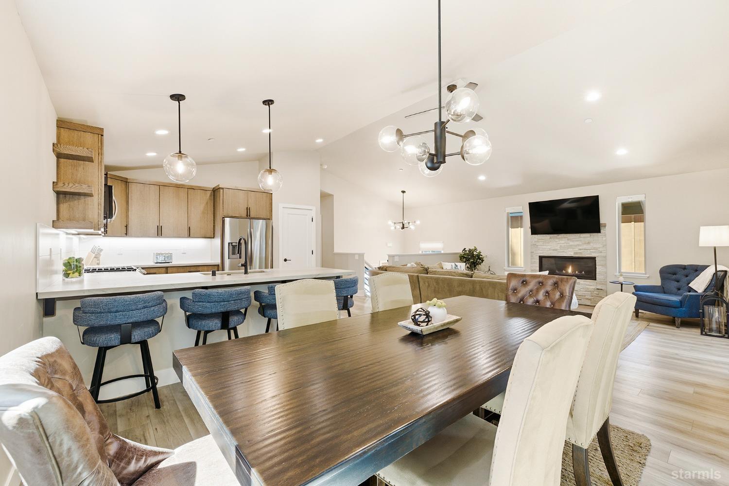 1251 Margaret Avenue