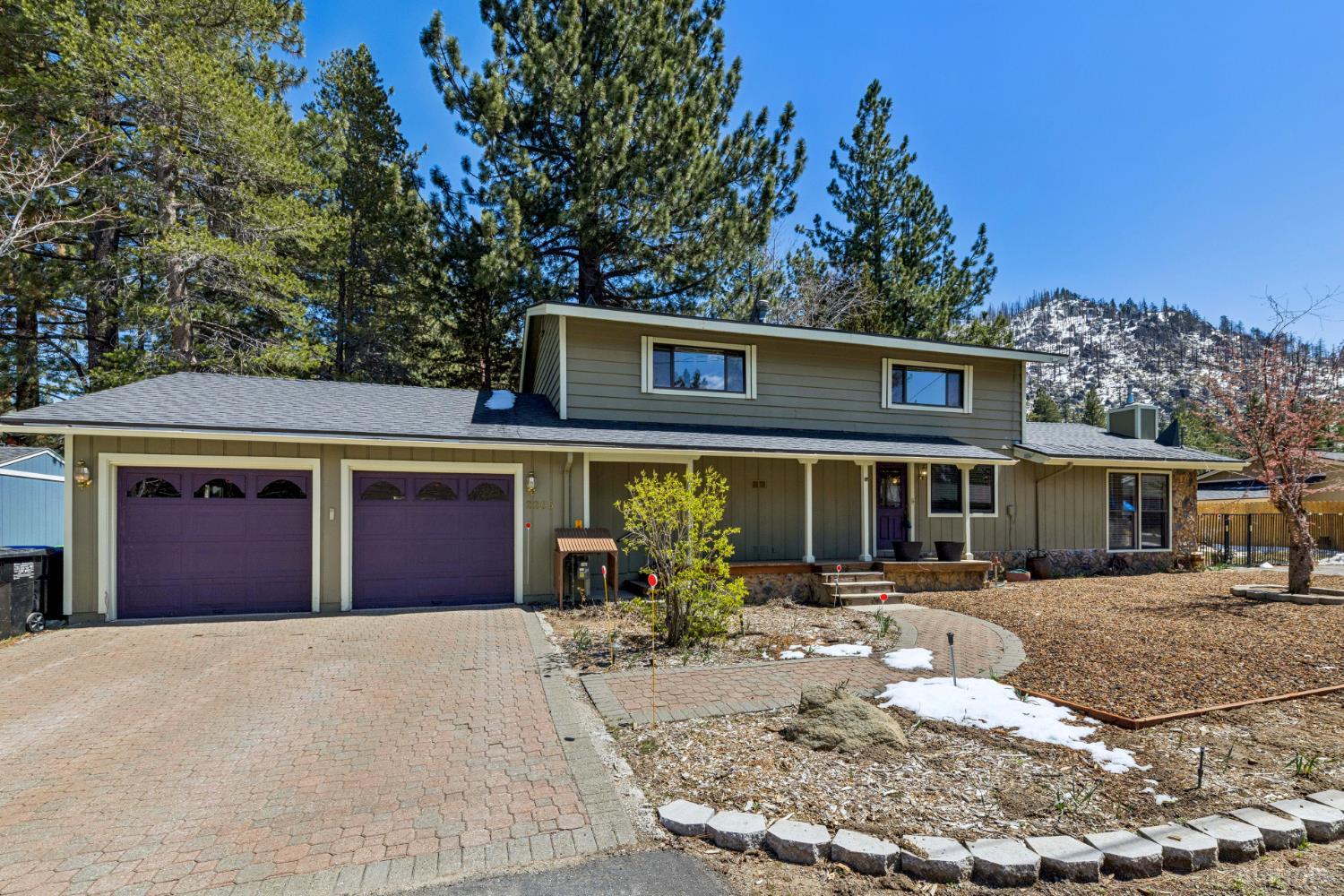 2205 Cornelian Drive