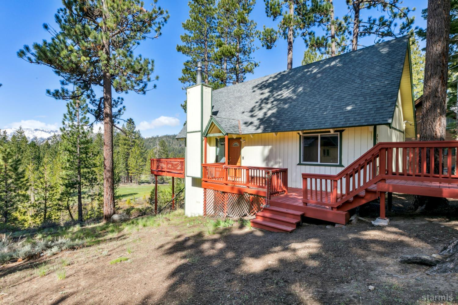 854 Muskwaki Drive