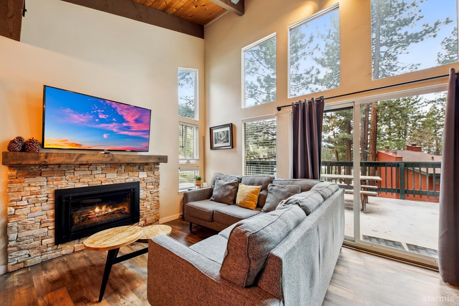 3861 Saddle Road #10