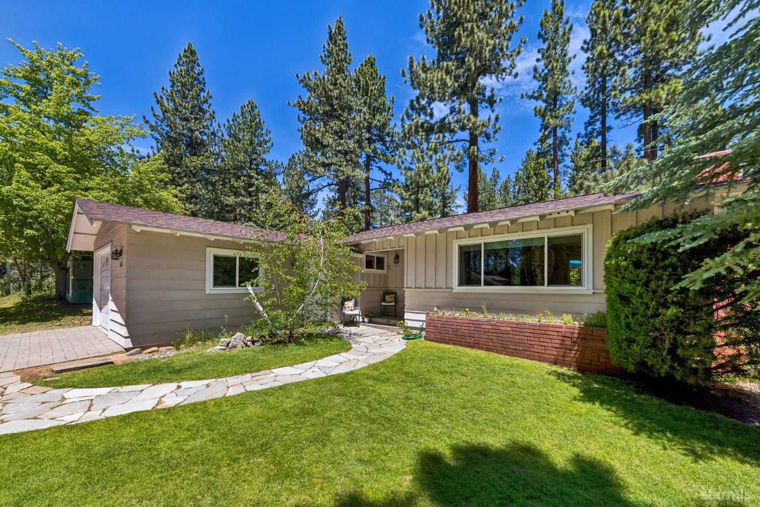 3381 Marlette Circle