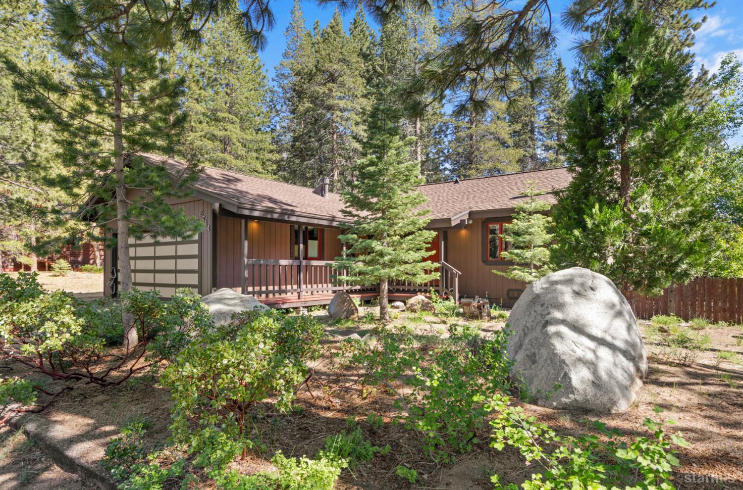 2744 Santa Claus Drive